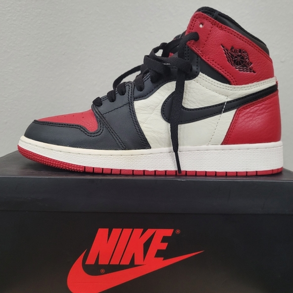 Jordan Other - Air Jordan Retro 1 Retro High OG BG